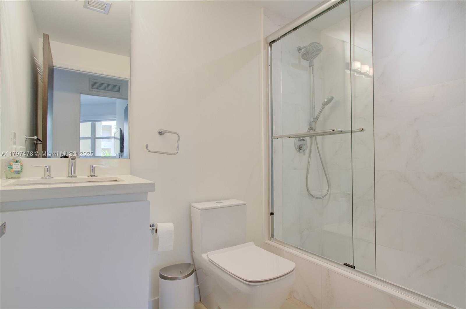 Small Image of 701 CRANDON BLVD #402, Key Biscayne Number 19