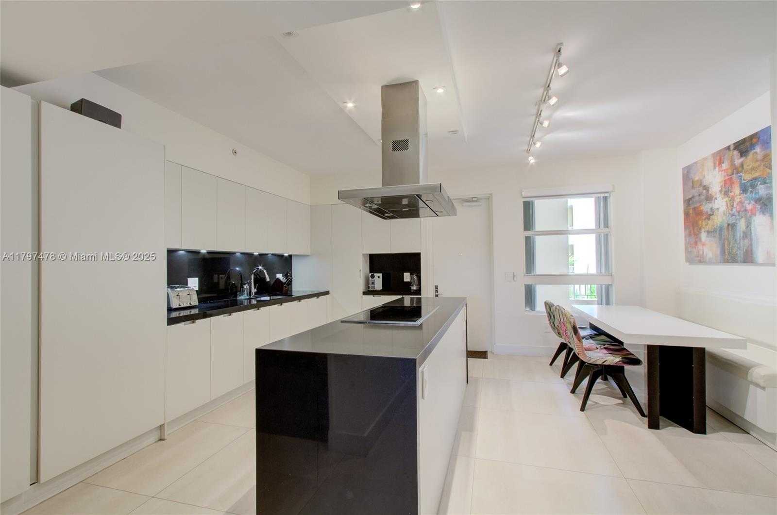 Small Image of 701 CRANDON BLVD #402, Key Biscayne Number 4