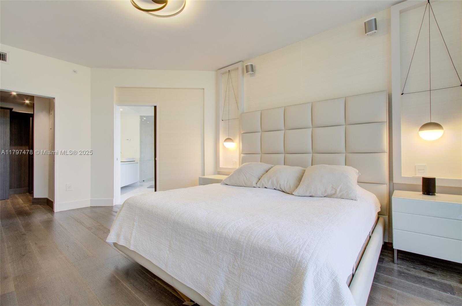 Small Image of 701 CRANDON BLVD #402, Key Biscayne Number 9