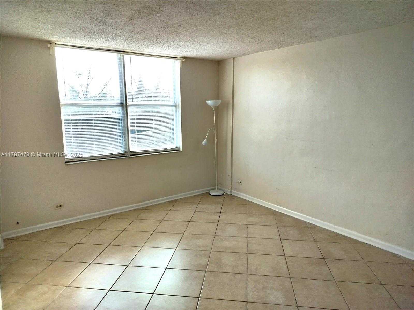 Small Image of 3660 NORTH EAST 166TH ST #302, North Miami Beach Number 6