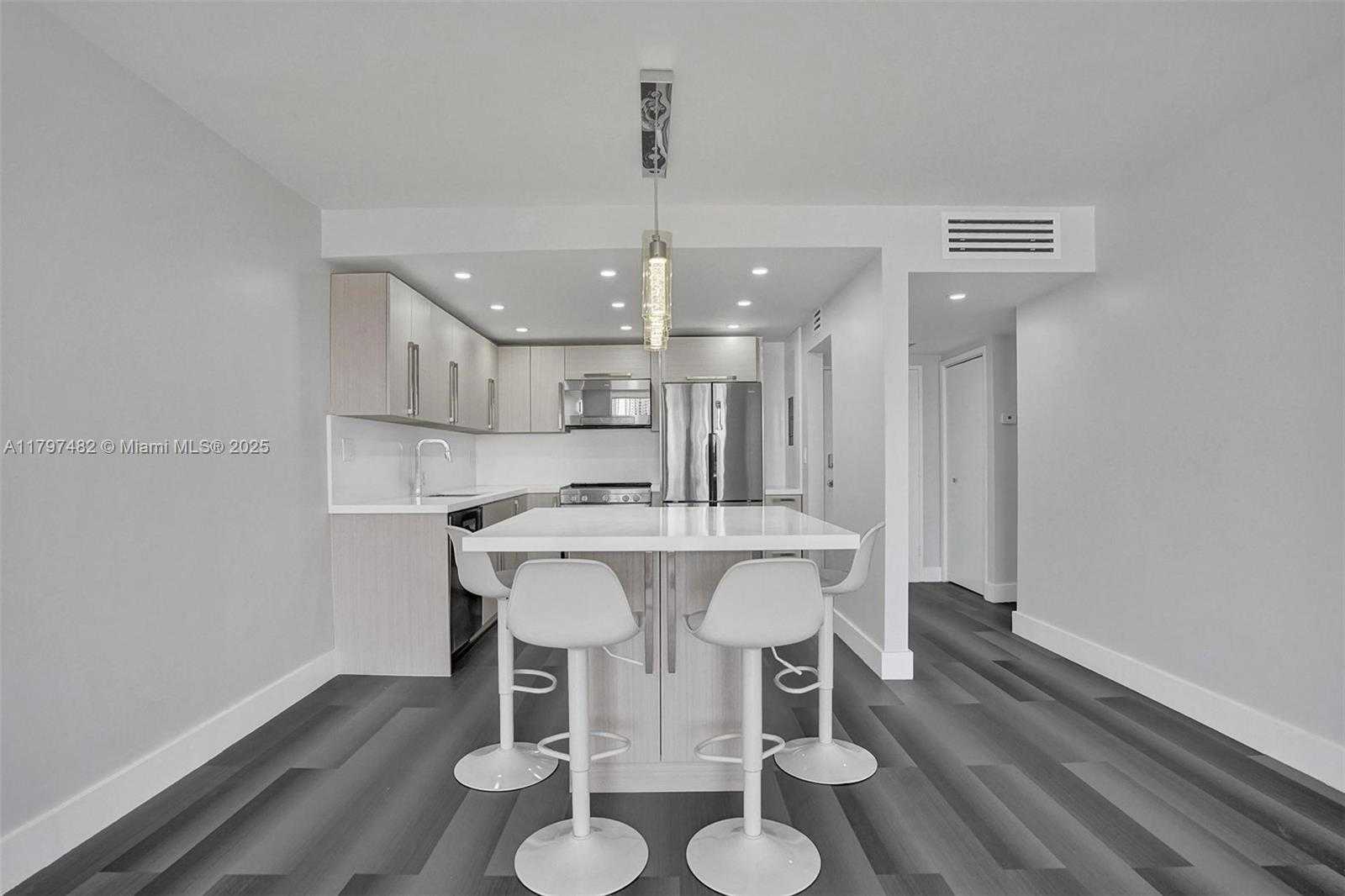 Small Image of 500 THREE ISLANDS BLVD #1201, Hallandale Beach Number 10