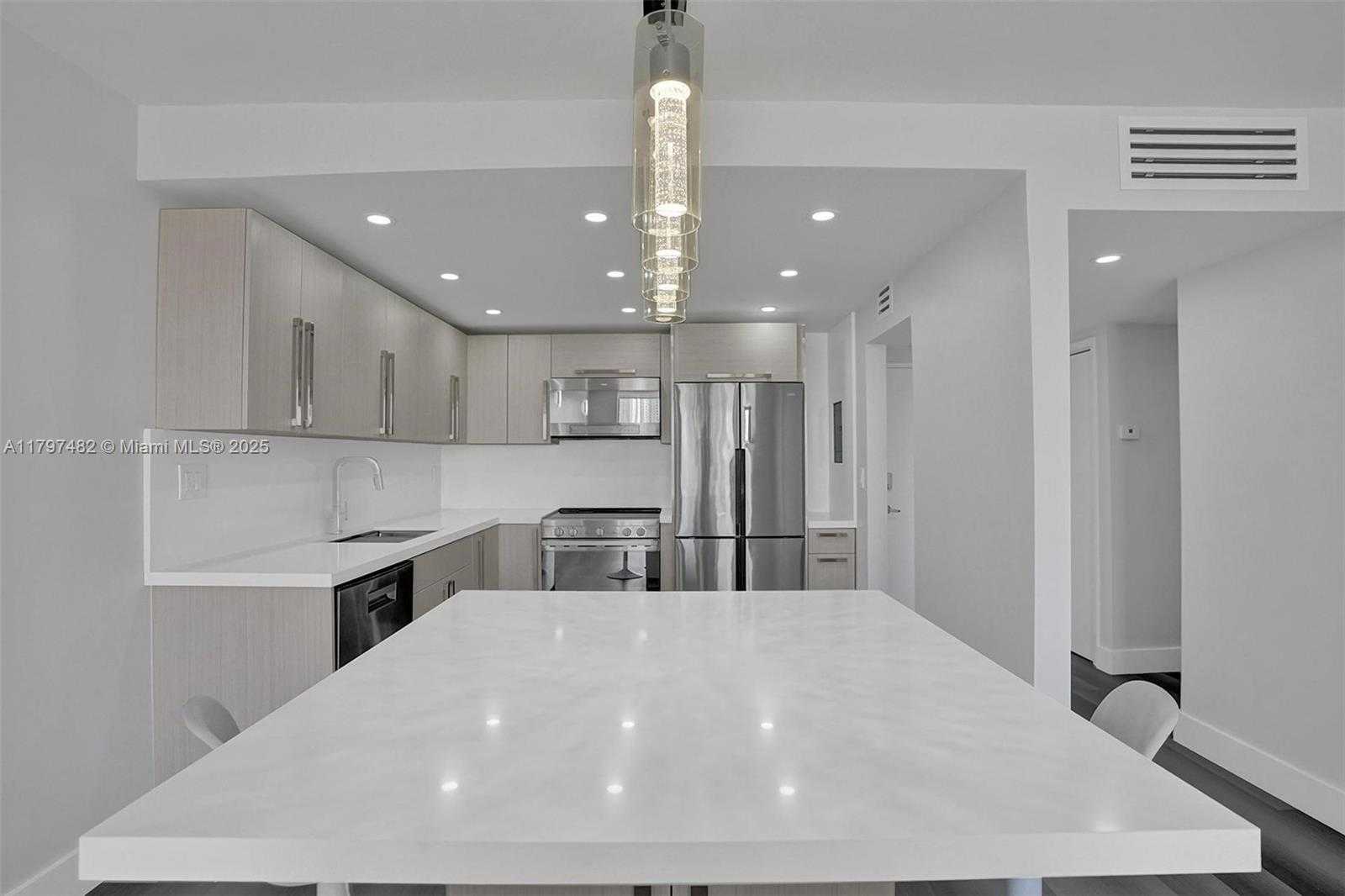 Small Image of 500 THREE ISLANDS BLVD #1201, Hallandale Beach Number 11