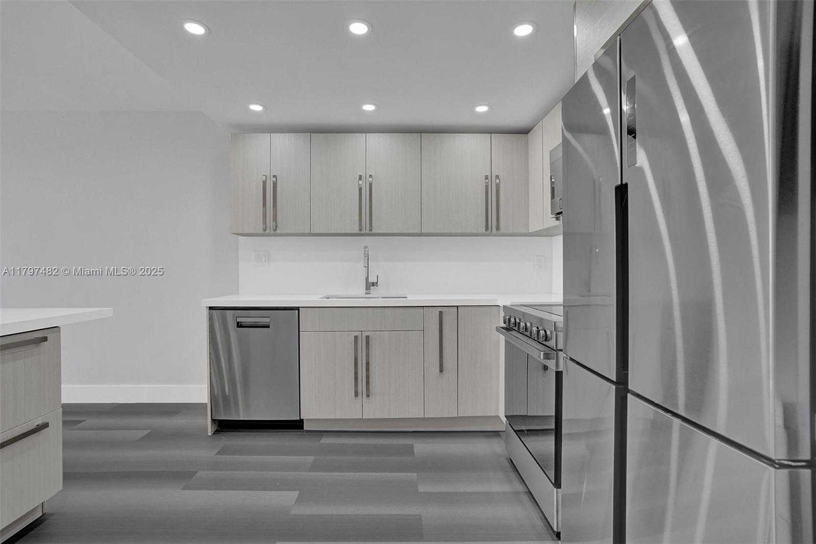 Small Image of 500 THREE ISLANDS BLVD #1201, Hallandale Beach Number 3