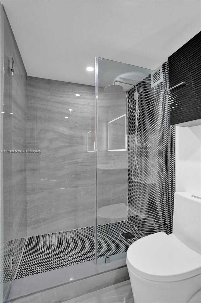 Small Image of 500 THREE ISLANDS BLVD #1201, Hallandale Beach Number 31