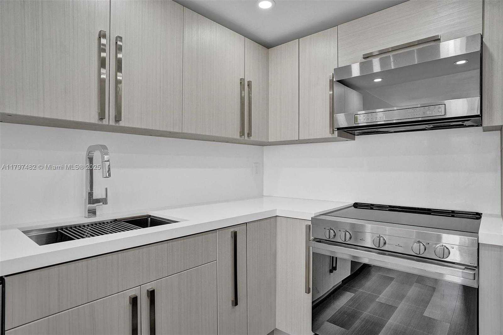 Small Image of 500 THREE ISLANDS BLVD #1201, Hallandale Beach Number 8