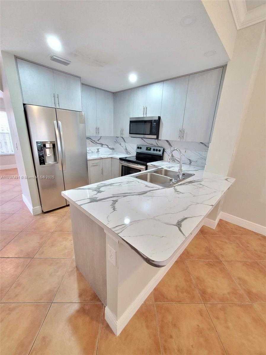 Small Image of 8551 NORTH WEST 141ST TER #301, Miami Lakes Number 7