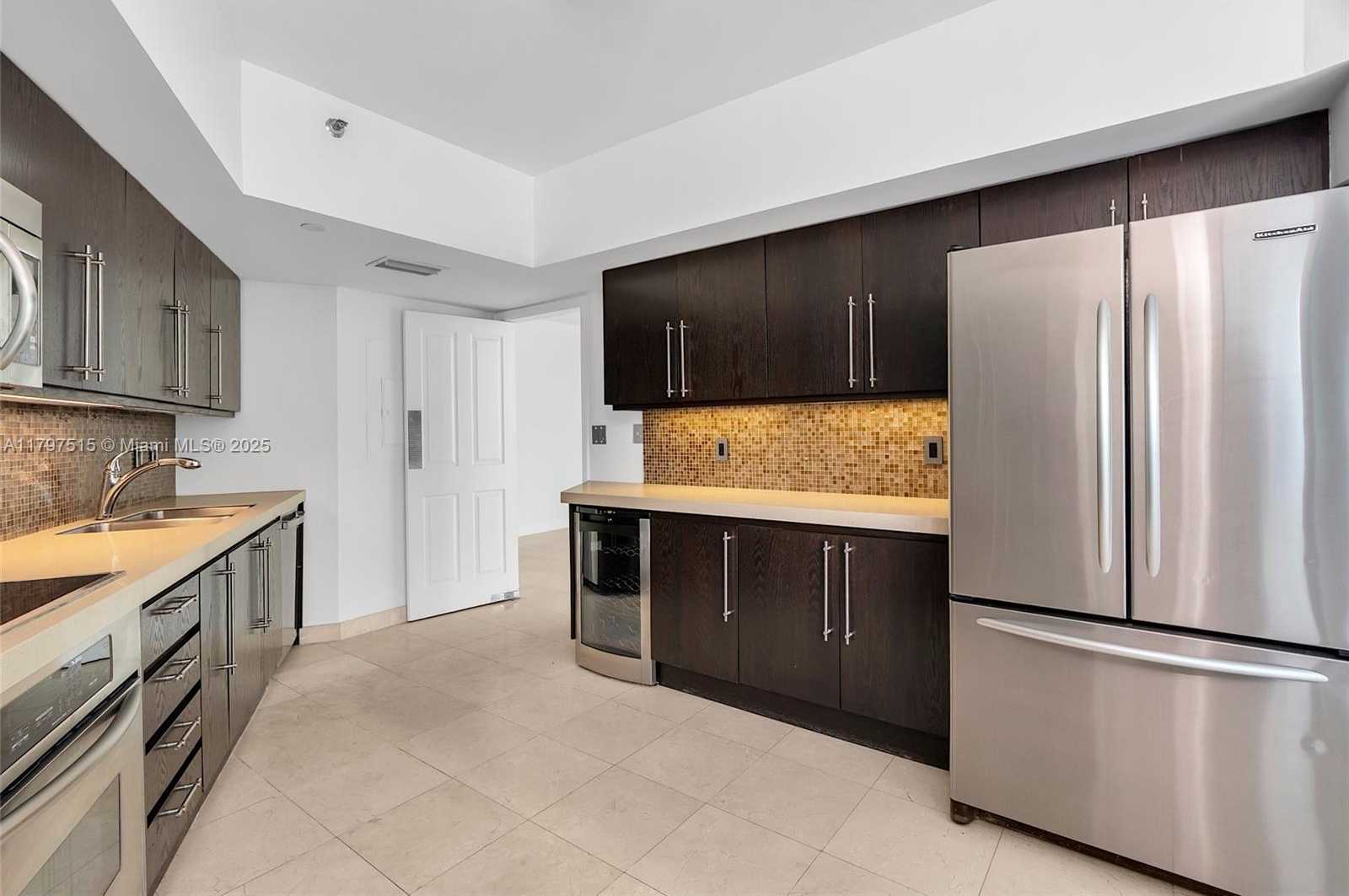 Small Image of 2127 BRICKELL AVE #505, Miami Number 11