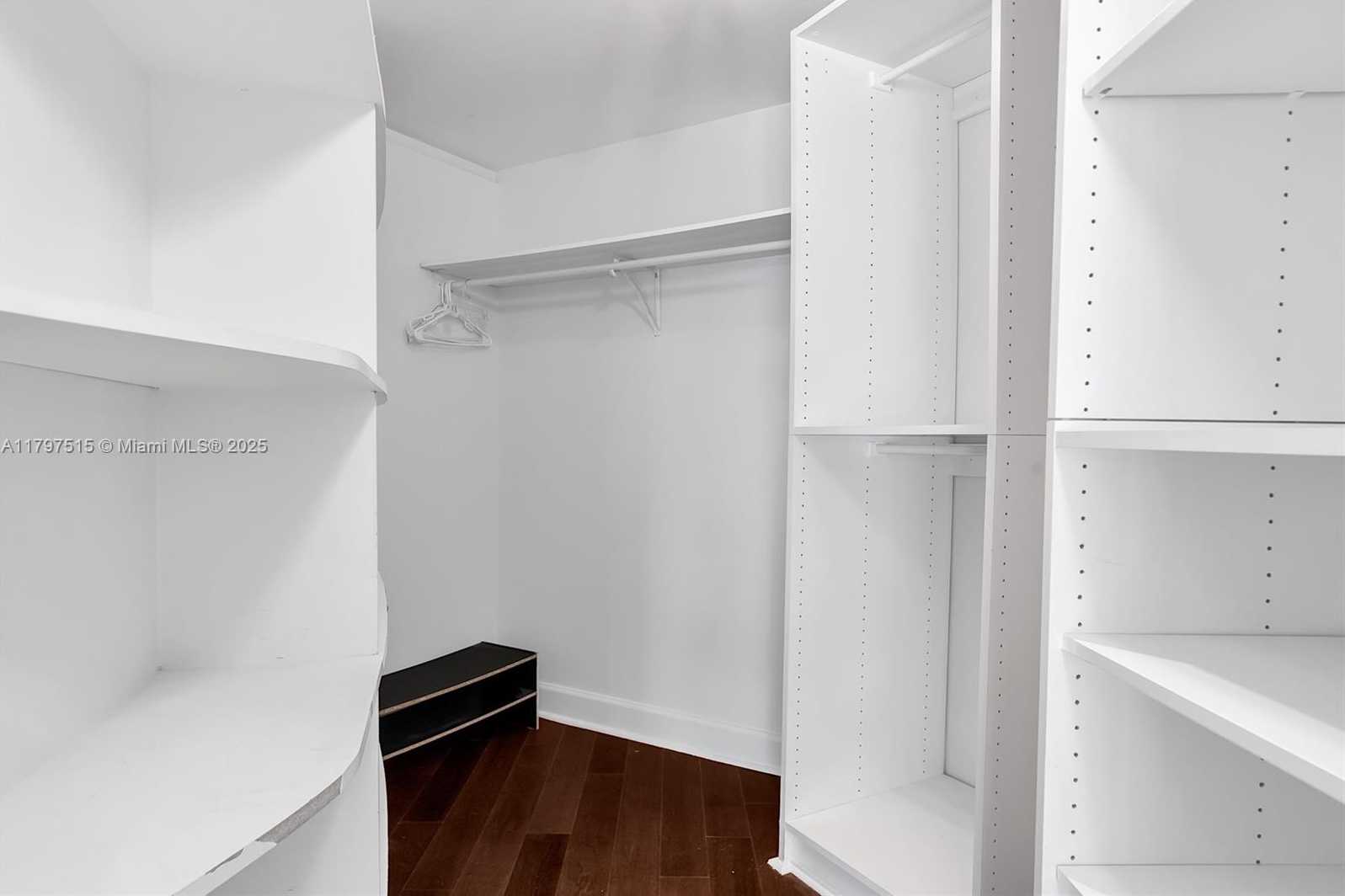 Small Image of 2127 BRICKELL AVE #505, Miami Number 17