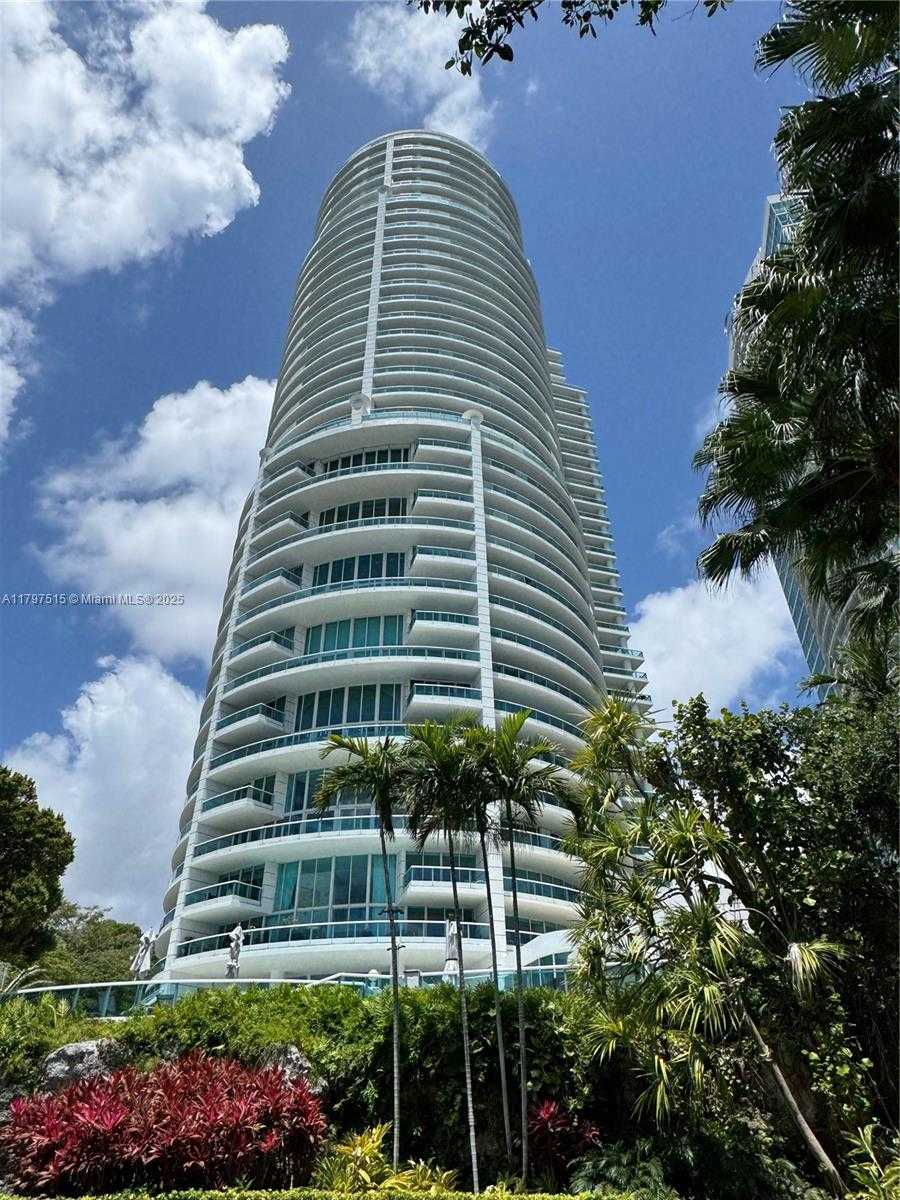 Small Image of 2127 BRICKELL AVE #505, Miami Number 2