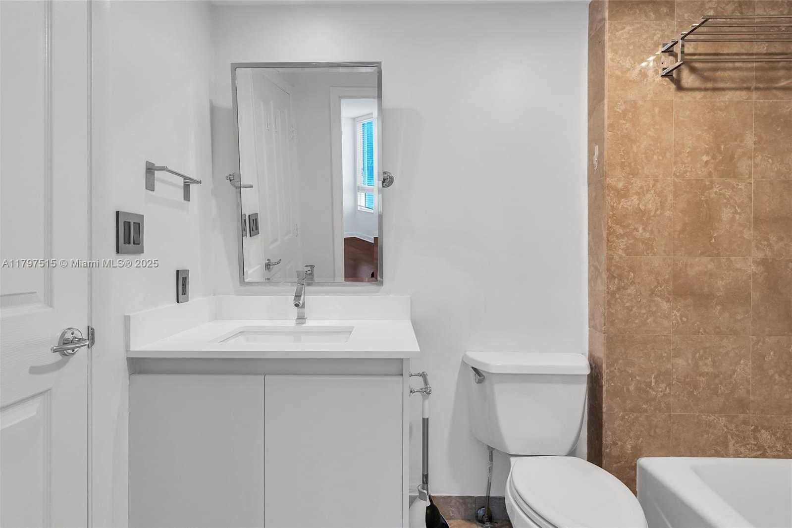 Small Image of 2127 BRICKELL AVE #505, Miami Number 20