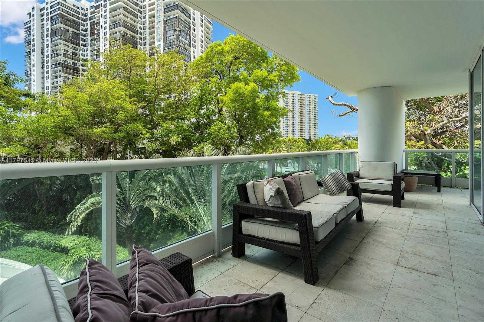 Small Image of 2127 BRICKELL AVE #505, Miami Number 22