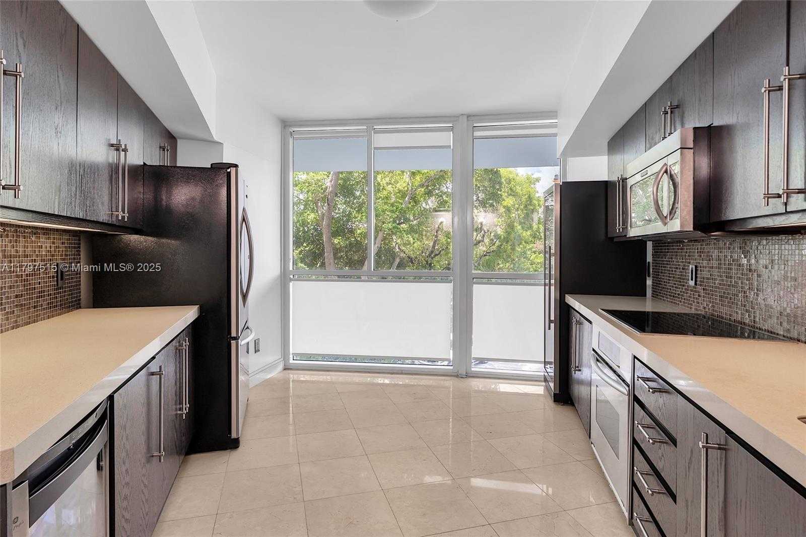 Small Image of 2127 BRICKELL AVE #505, Miami Number 9
