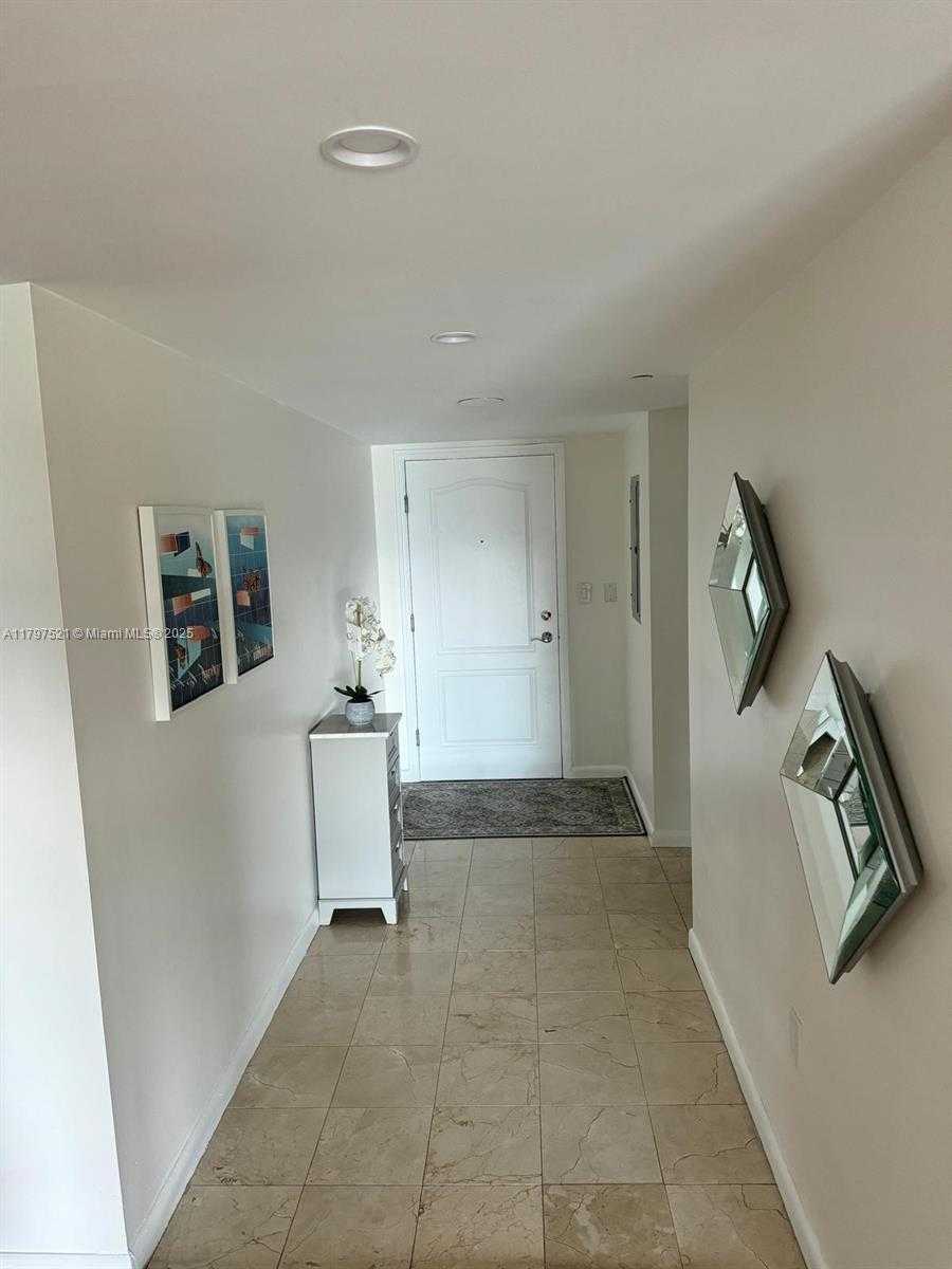 Small Image of 2101 BRICKELL AVE #2401, Miami Number 11