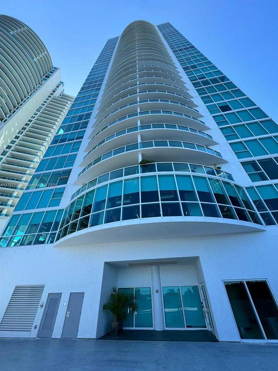 Small Image of 2101 BRICKELL AVE #2401, Miami Number 8