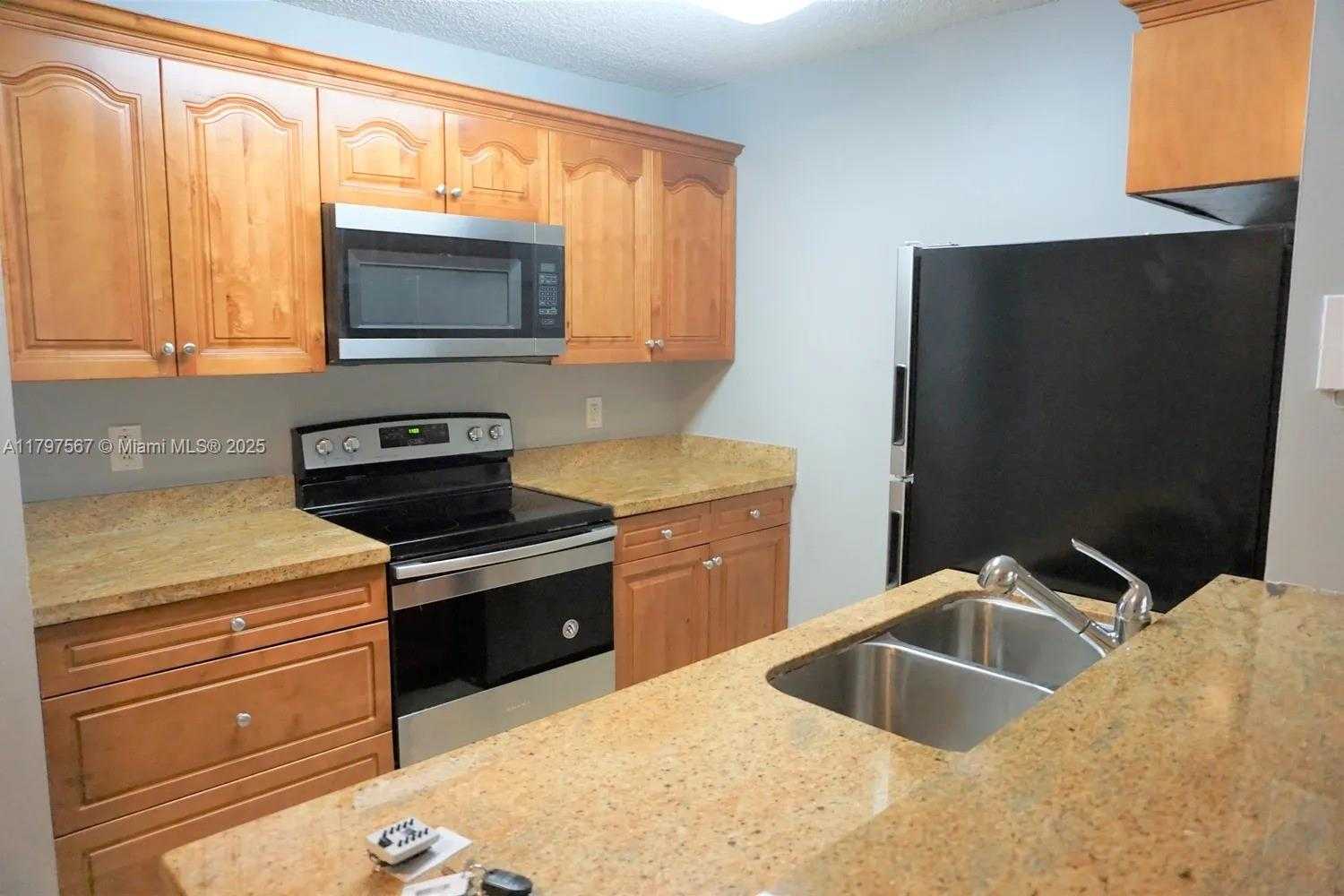 Small Image of 1722 Meadows Cir W, Boynton Beach, FL 33436, USA Number 17