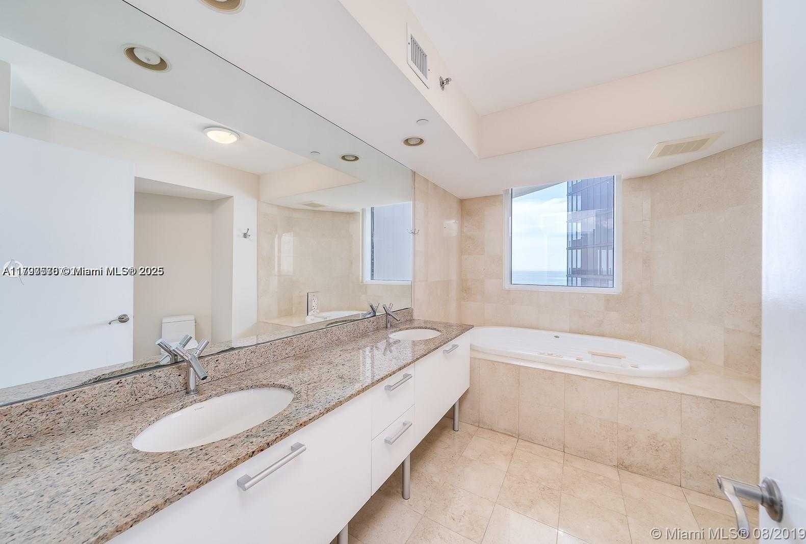 Small Image of 17201 COLLINS AVE #1605, Sunny Isles Beach Number 10