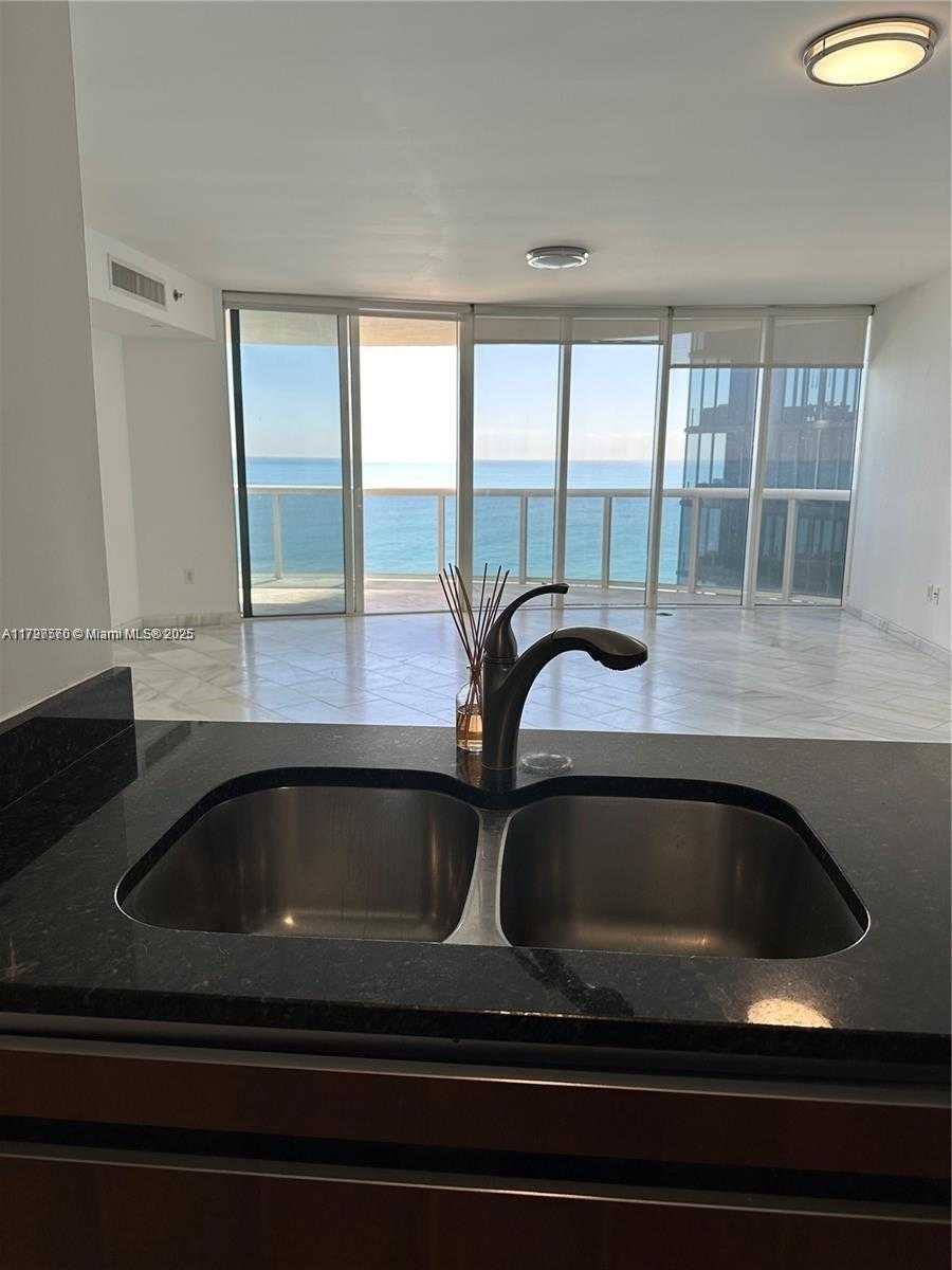 Small Image of 17201 COLLINS AVE #1605, Sunny Isles Beach Number 7