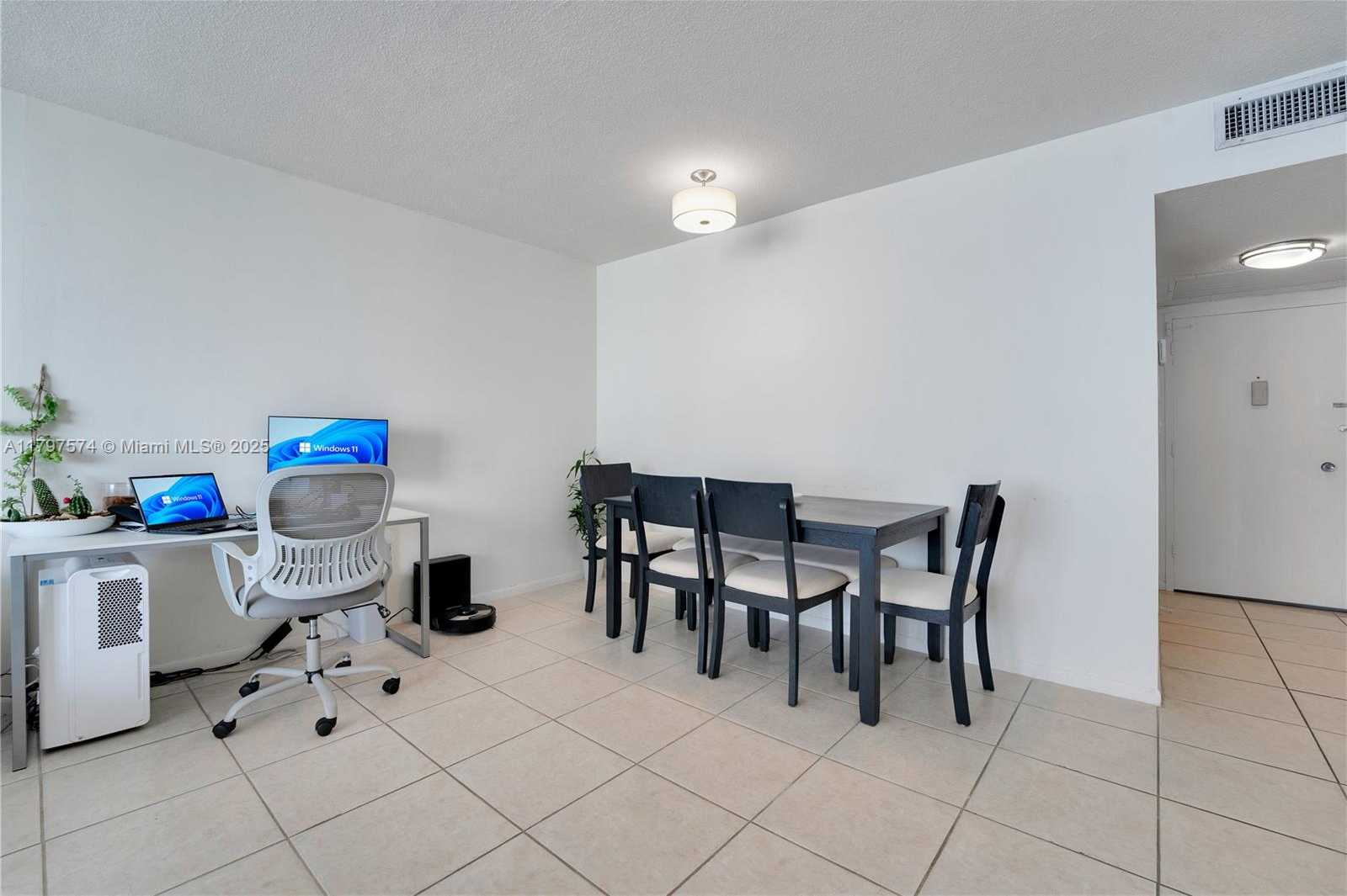 Small Image of 5838 COLLINS AVE #10E, Miami Beach Number 14
