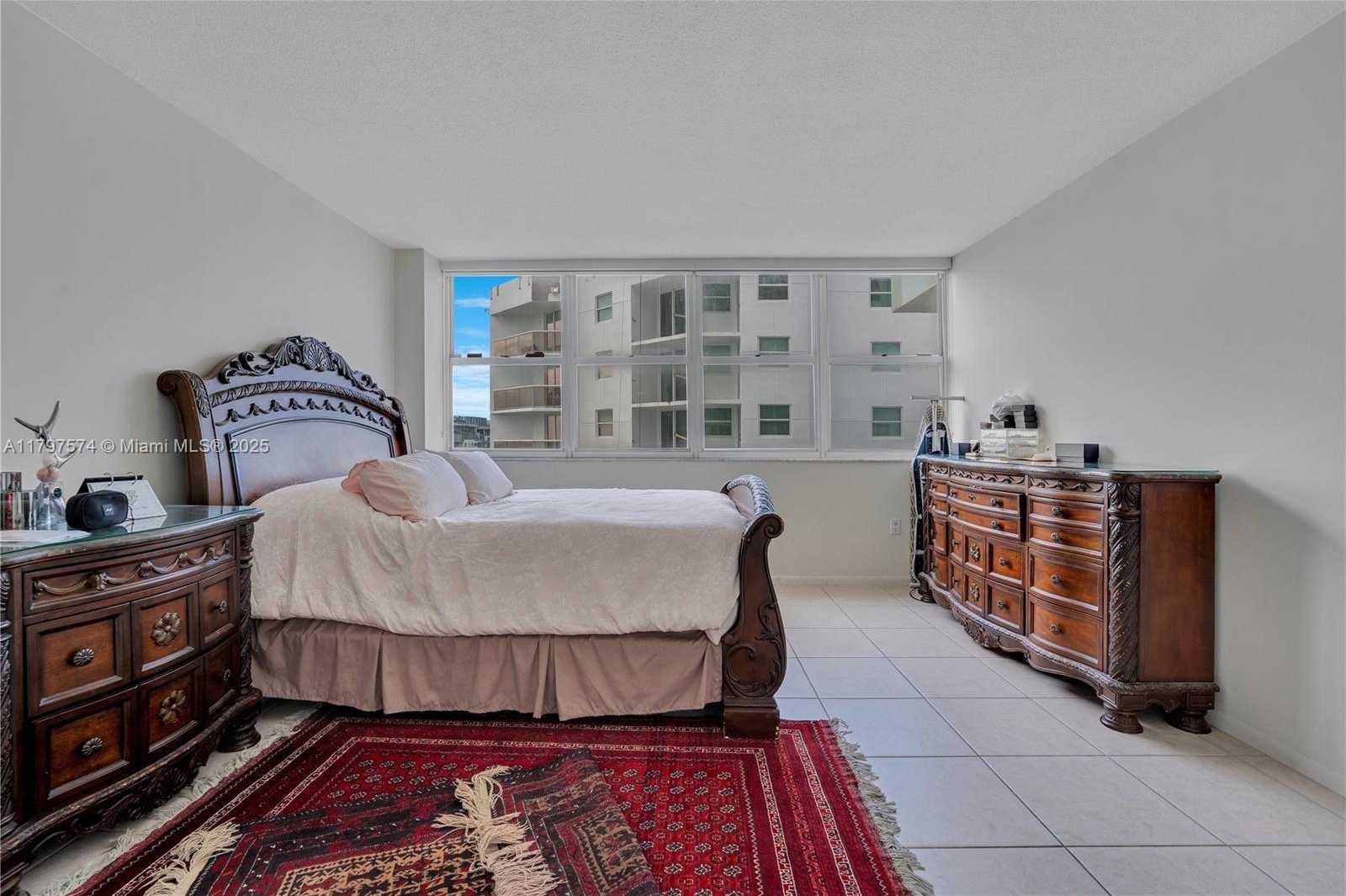 Small Image of 5838 COLLINS AVE #10E, Miami Beach Number 20