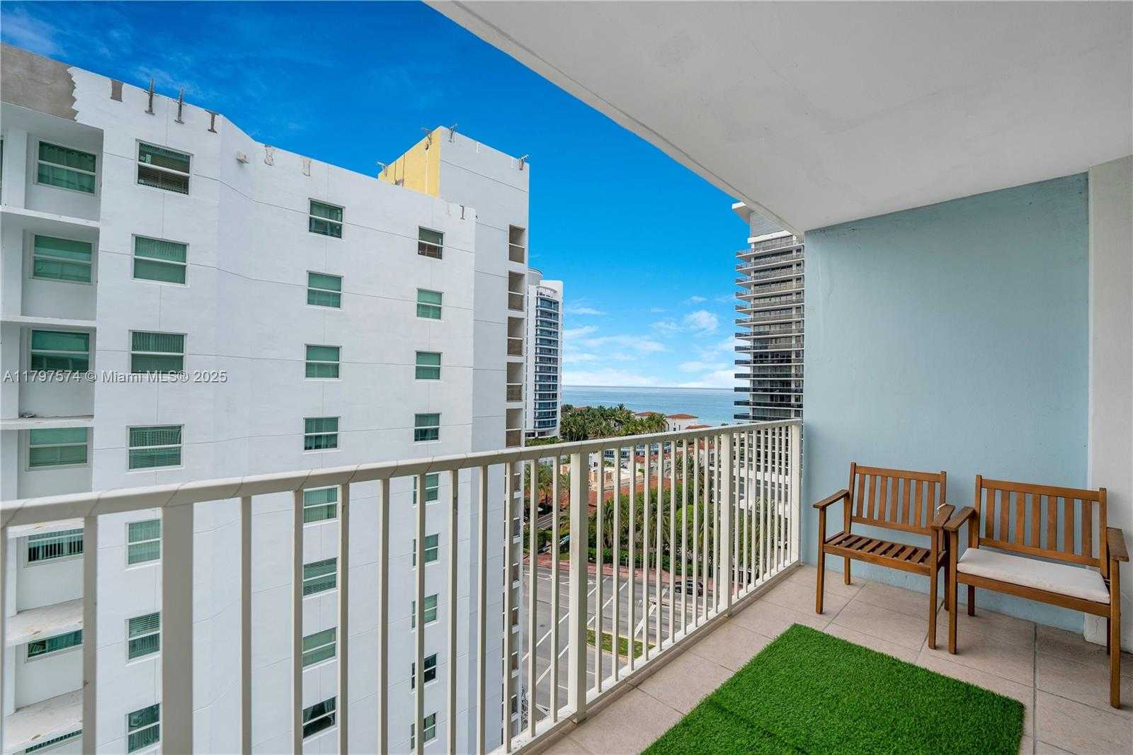 Small Image of 5838 COLLINS AVE #10E, Miami Beach Number 26