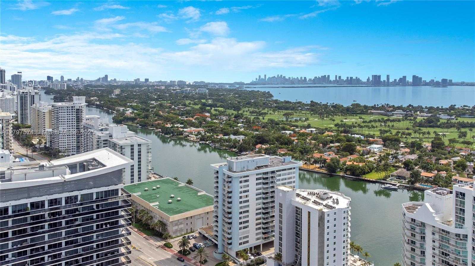Small Image of 5838 COLLINS AVE #10E, Miami Beach Number 30