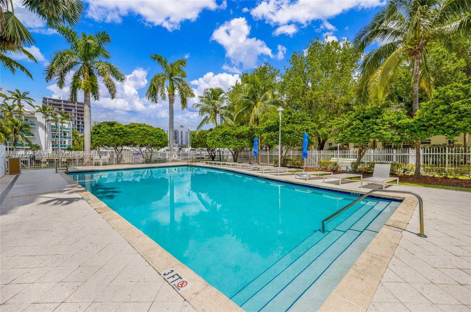 Small Image of 7910 HARBOR ISLAND DR #1208, North Bay Village Number 24