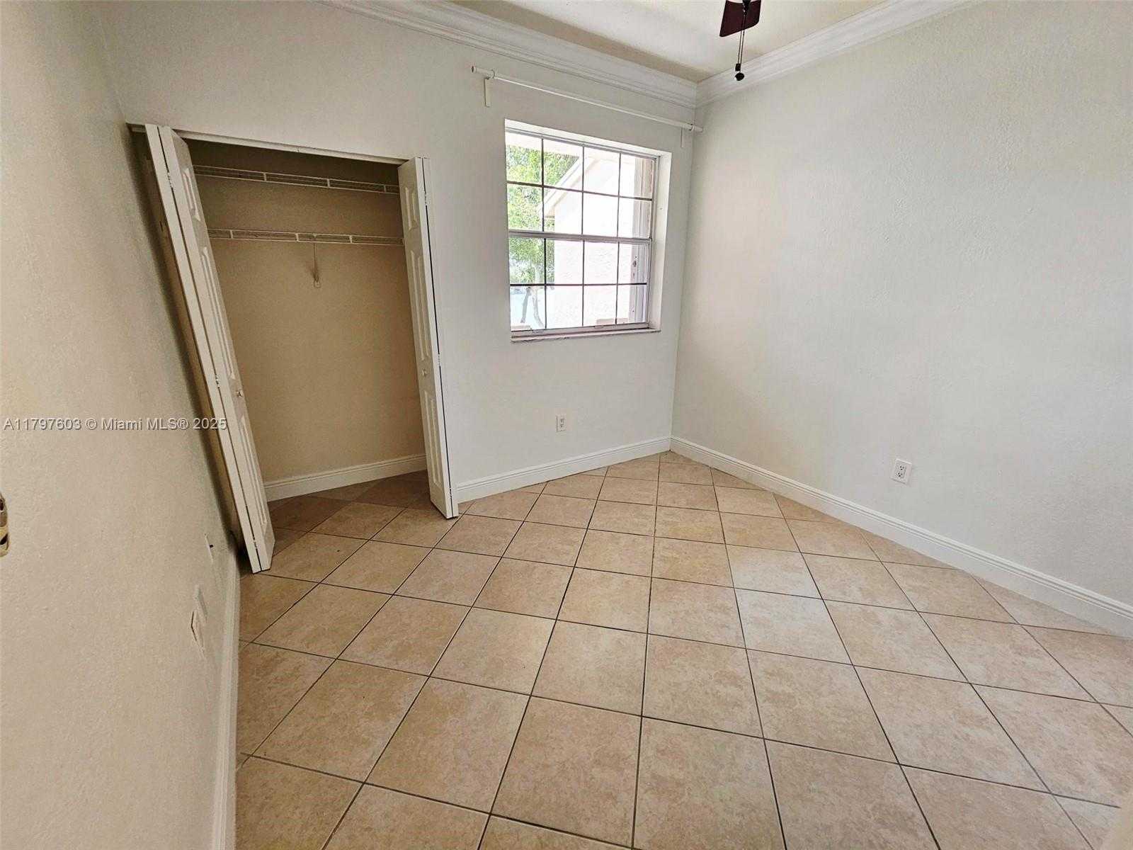Small Image of 2151 NORTH WEST 96 TERR #15L, Pembroke Pines Number 11