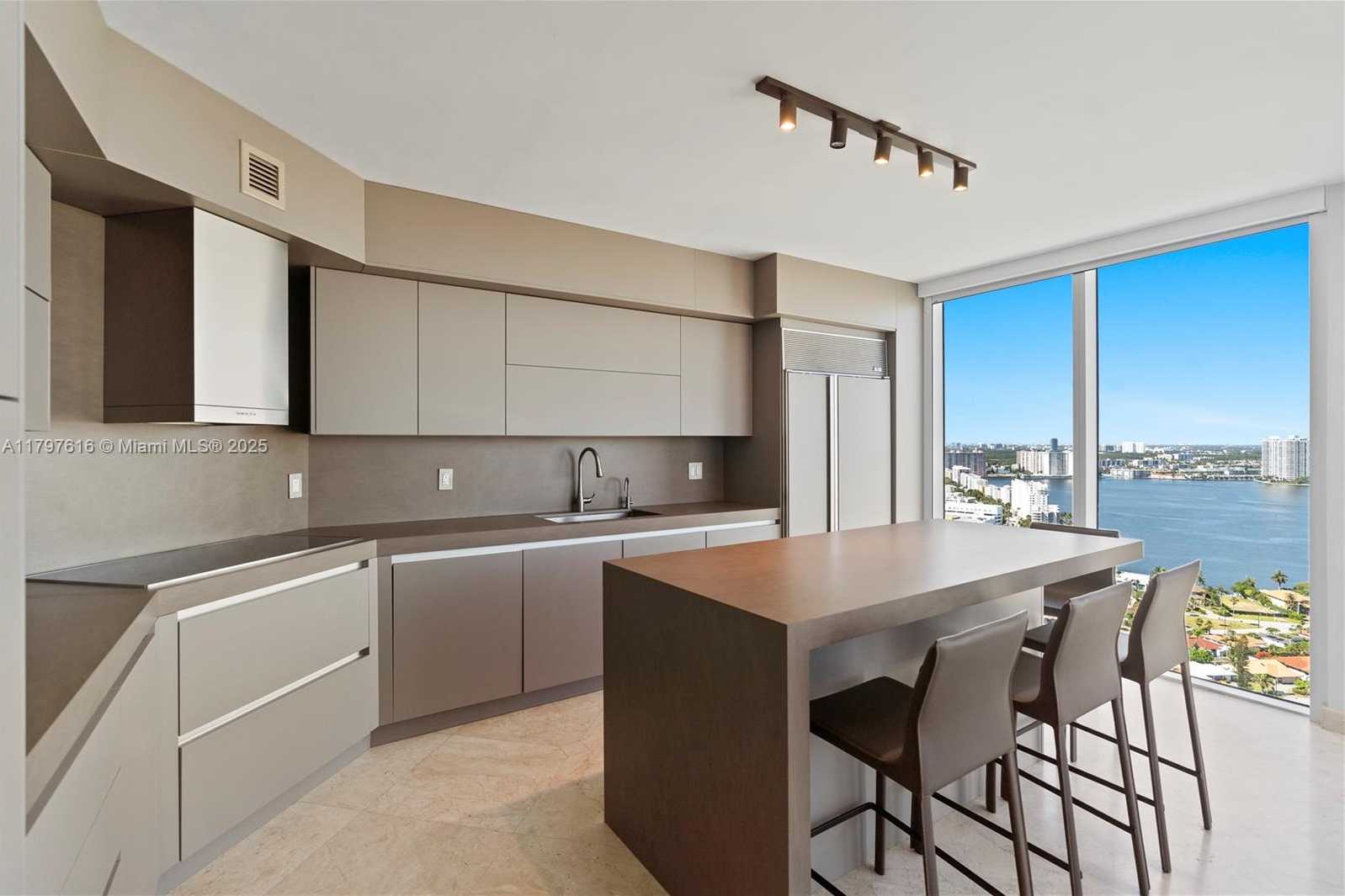 Small Image of 18911 COLLINS AVE #3307, Sunny Isles Beach Number 26