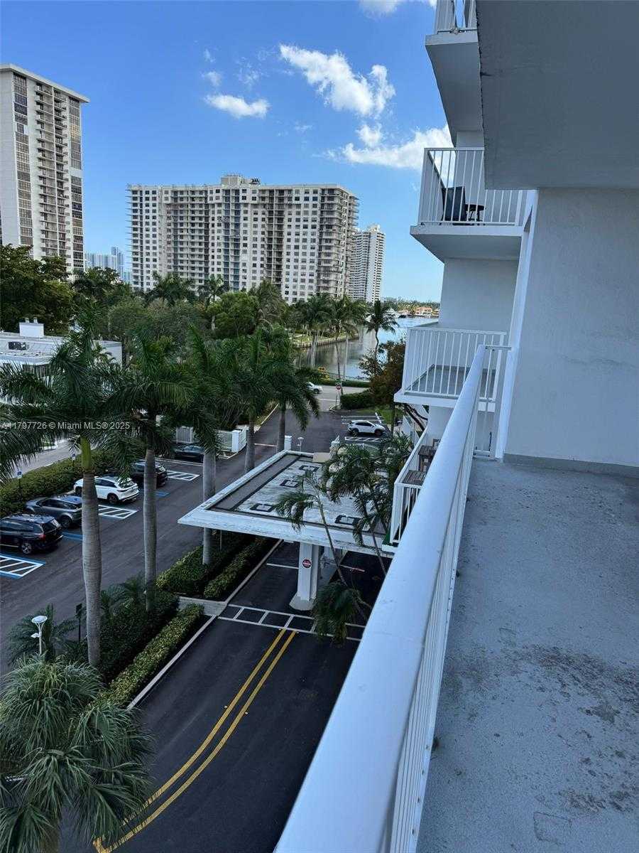 Small Image of 2851 NORTH EAST 183RD ST #501E, Aventura Number 17