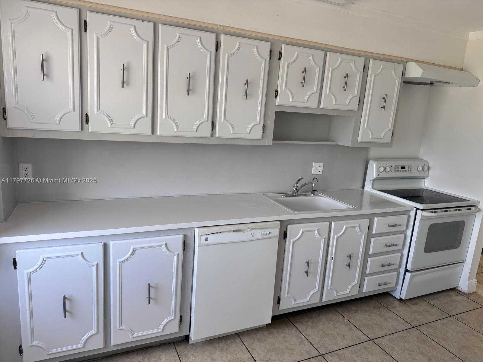 Small Image of 2851 NORTH EAST 183RD ST #501E, Aventura Number 3