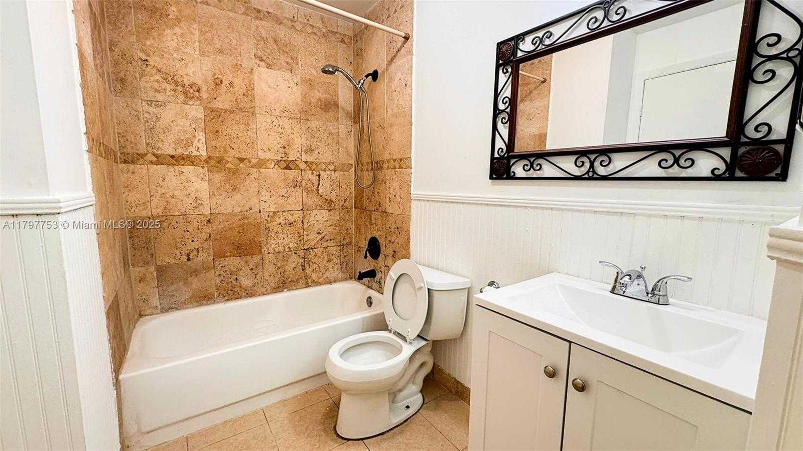 Small Image of 1084 CORAL CLUB DR #1084, Coral Springs Number 15