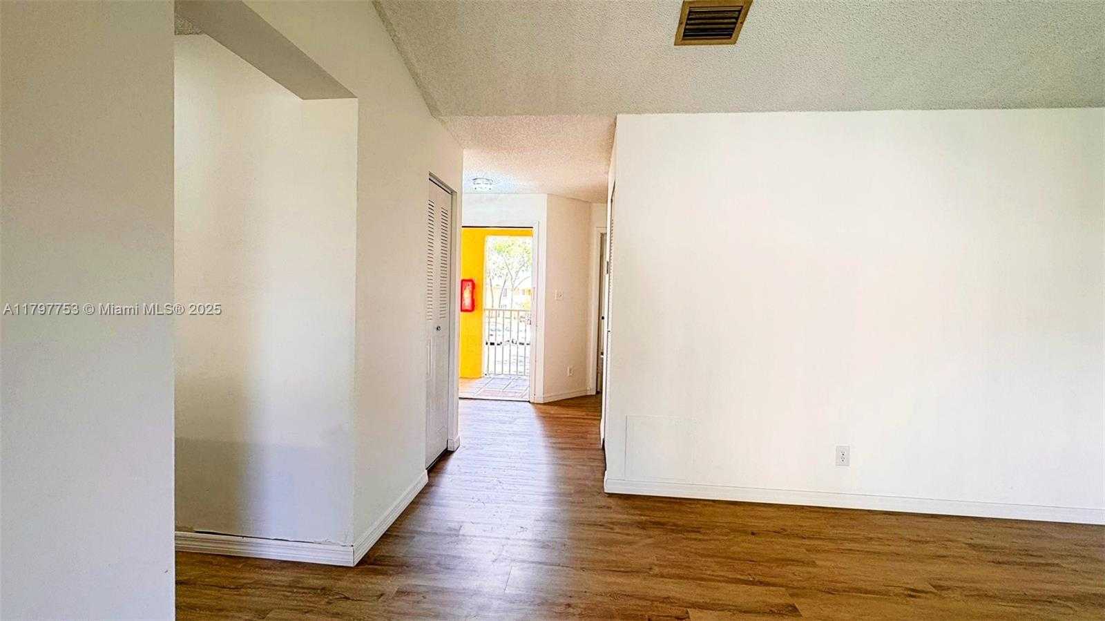 Small Image of 1084 CORAL CLUB DR #1084, Coral Springs Number 16