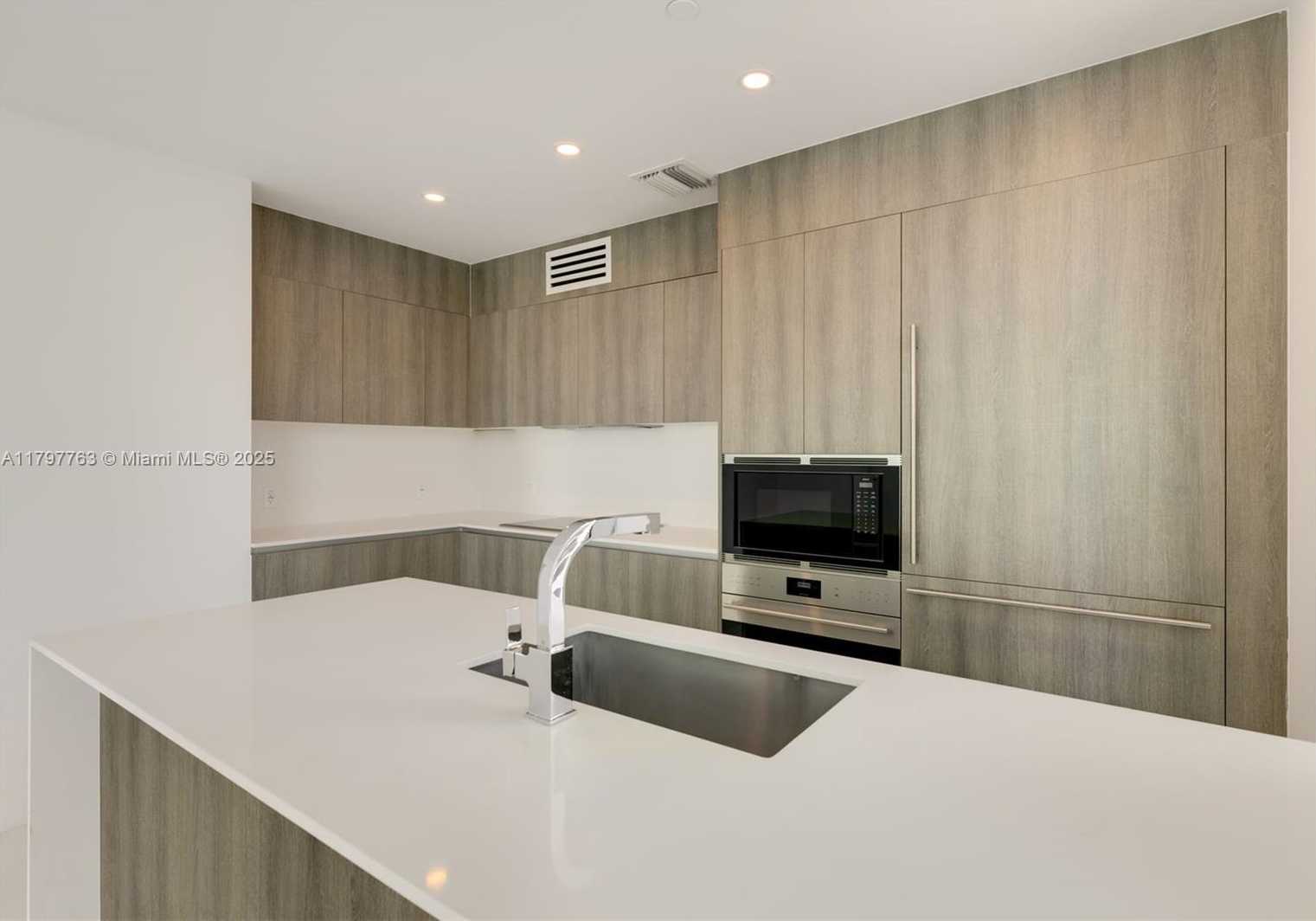 Small Image of 17550 COLLINS AVE #805, Sunny Isles Beach Number 24