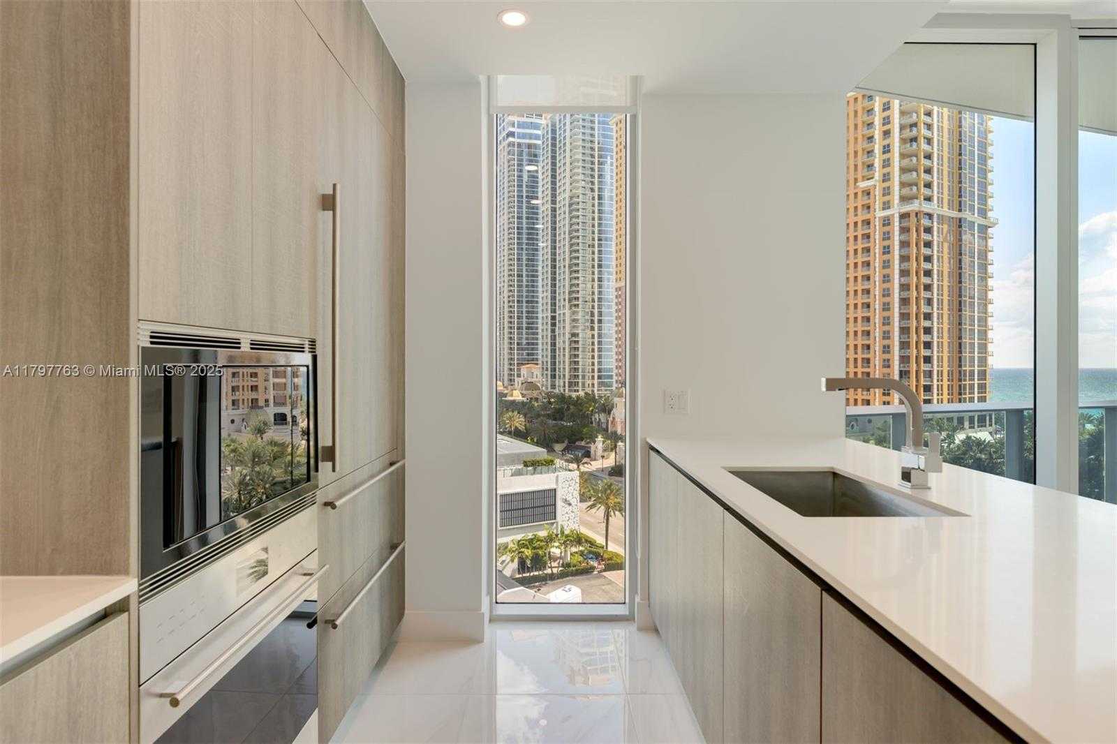 Small Image of 17550 COLLINS AVE #805, Sunny Isles Beach Number 6