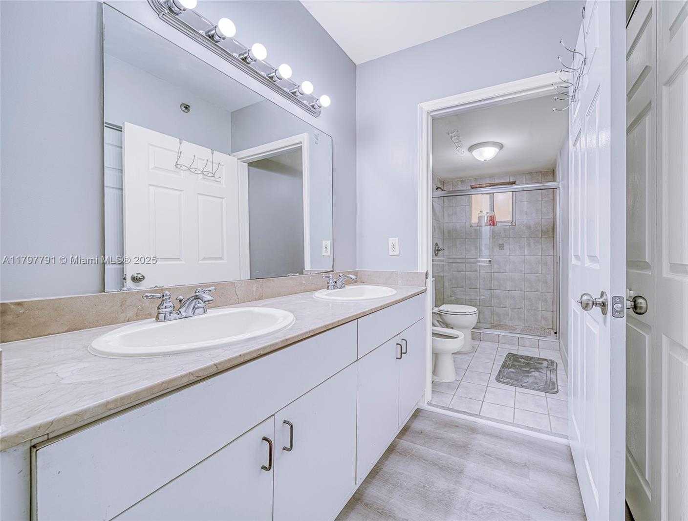 Small Image of 8888 COLLINS AVE #201, Surfside Number 22