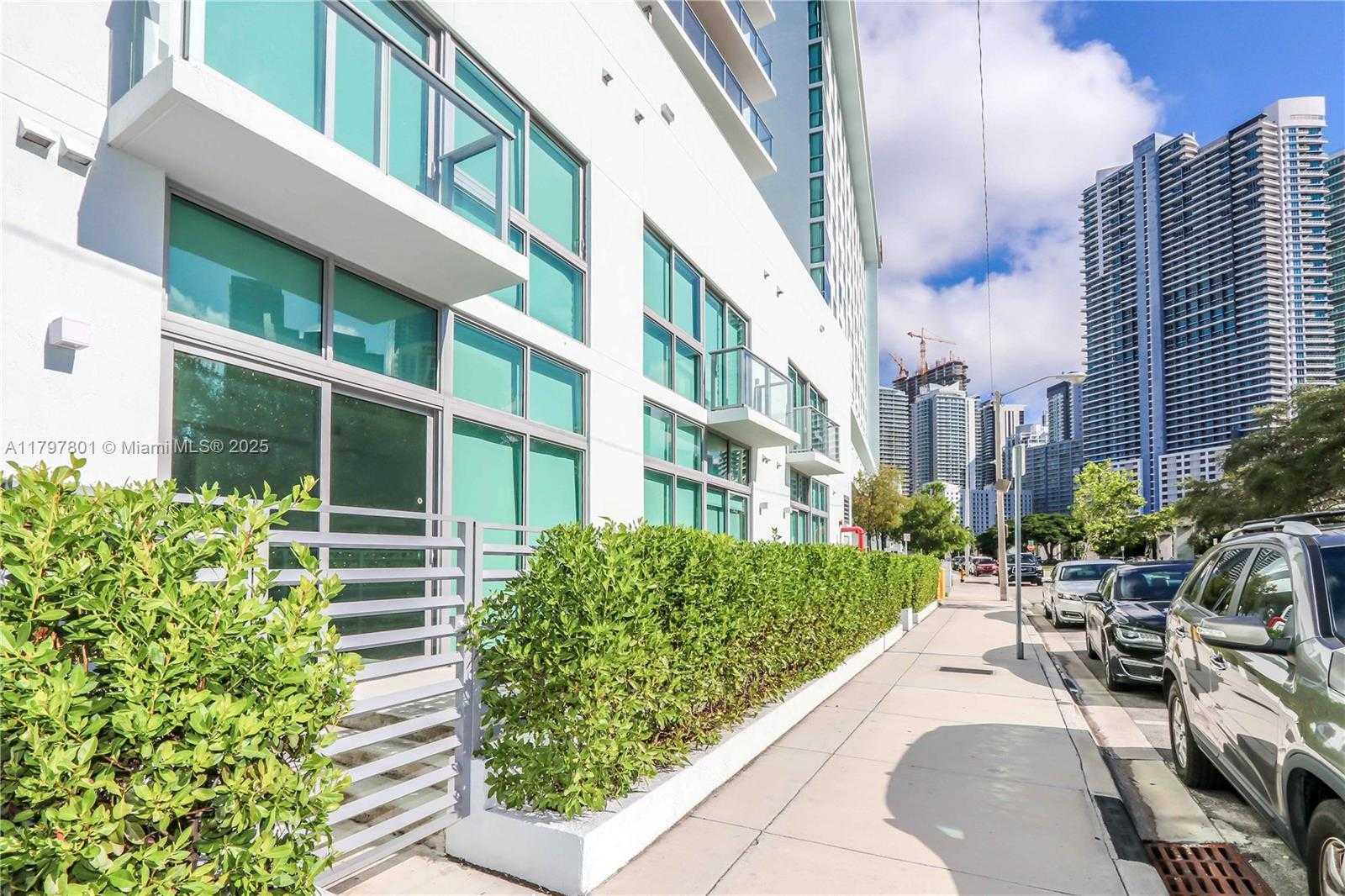 Small Image of 1600 SOUTH WEST 1ST AVE #TH-07, Miami Number 13