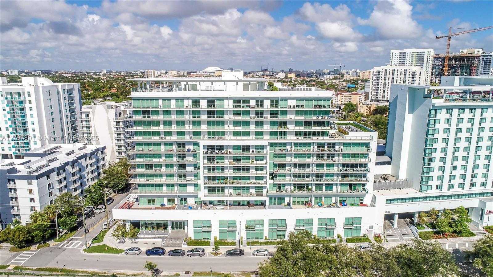 Small Image of 1600 SOUTH WEST 1ST AVE #TH-07, Miami Number 28