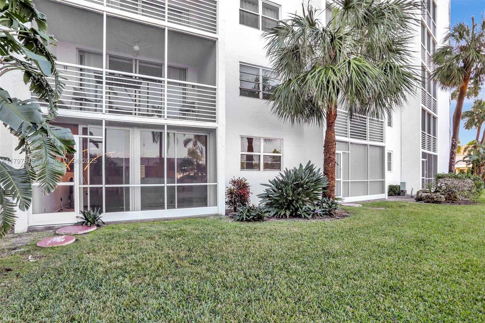 Small Image of 2731 NORTH EAST 14TH ST CSWY #115, Pompano Beach Number 24