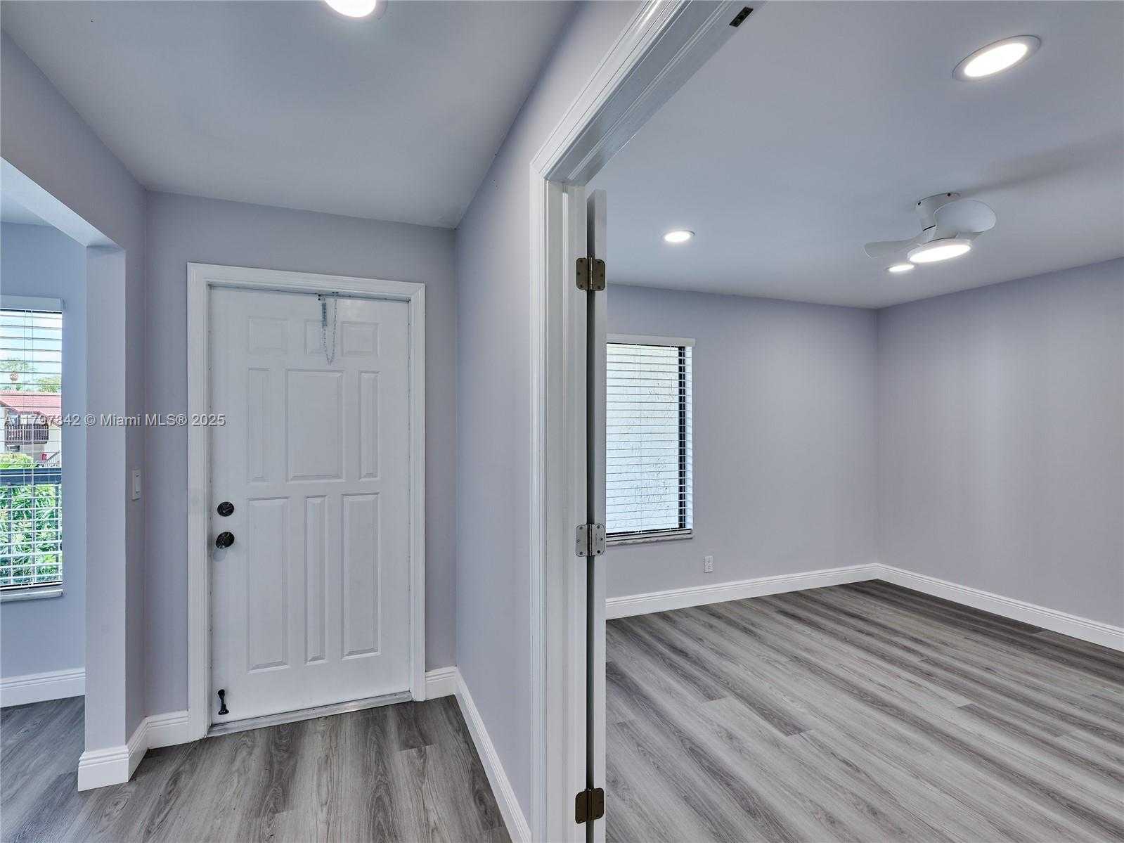 Small Image of 5380 CEDAR LAKE DR #204, Boynton Beach Number 17