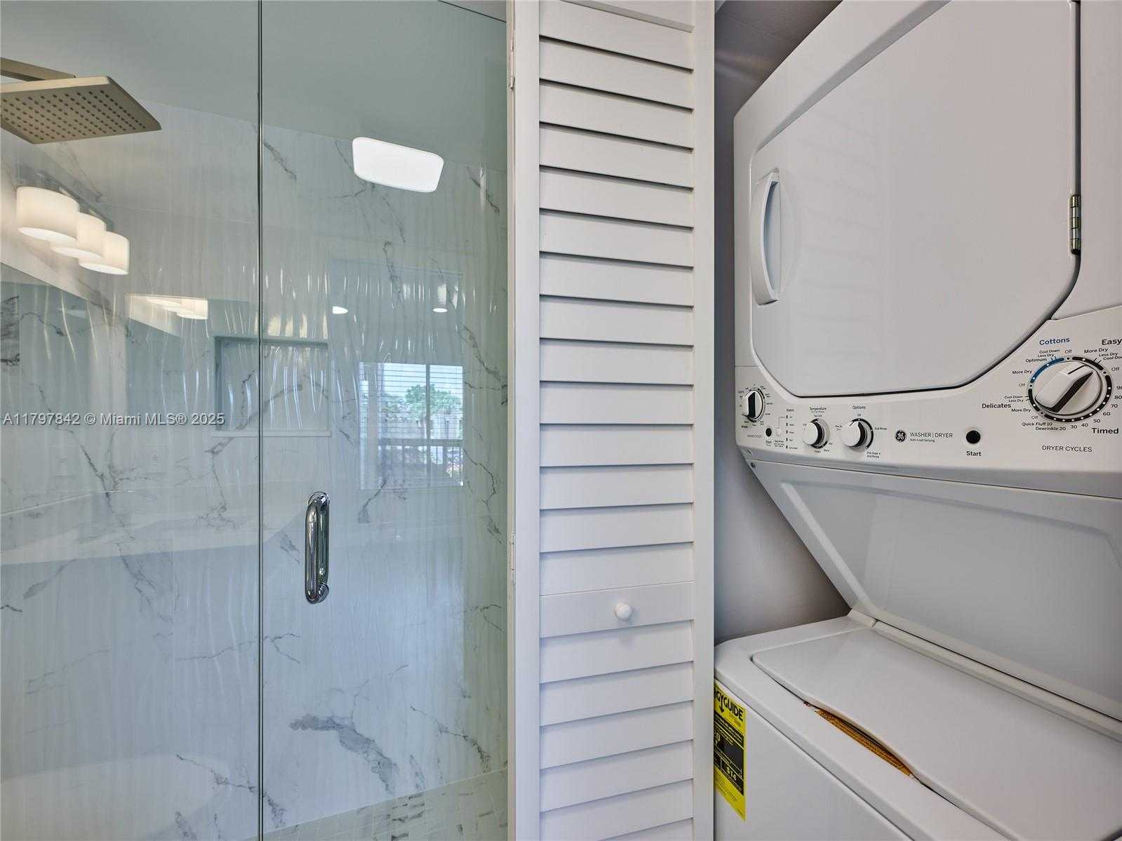 Small Image of 5380 CEDAR LAKE DR #204, Boynton Beach Number 25