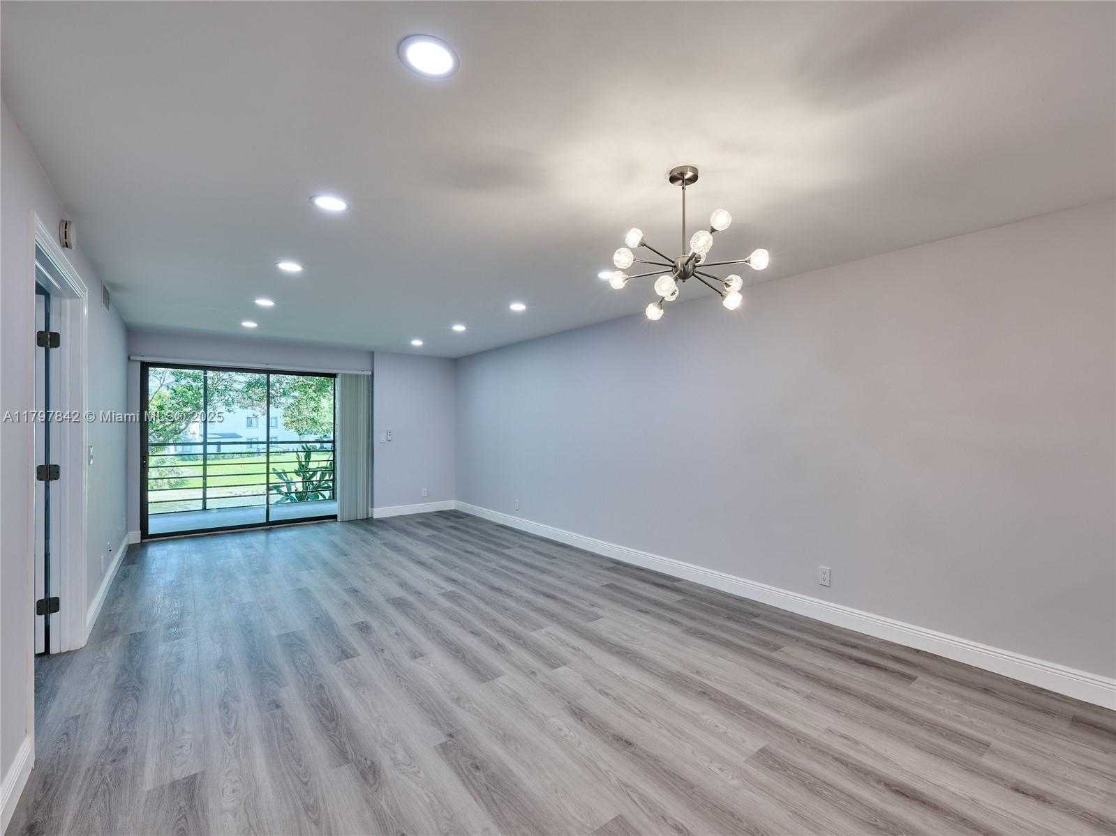 Small Image of 5380 CEDAR LAKE DR #204, Boynton Beach Number 36