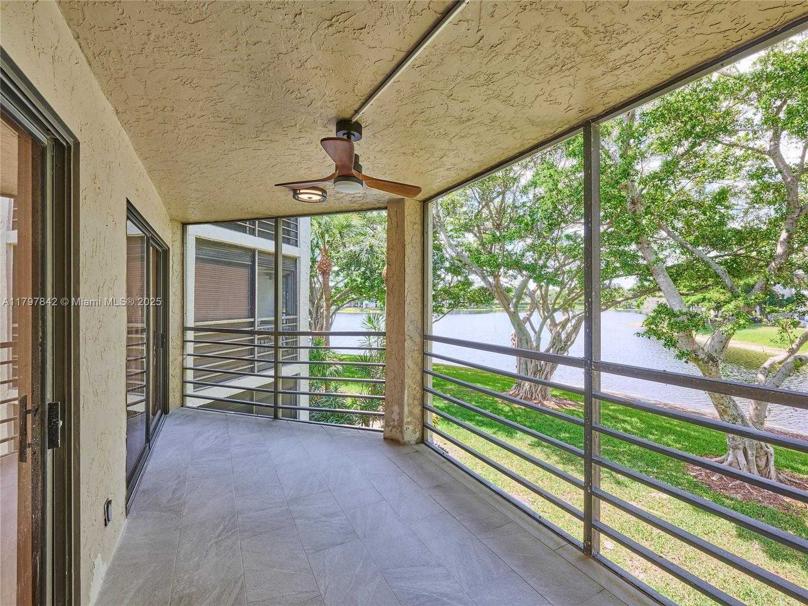 Small Image of 5380 CEDAR LAKE DR #204, Boynton Beach Number 44