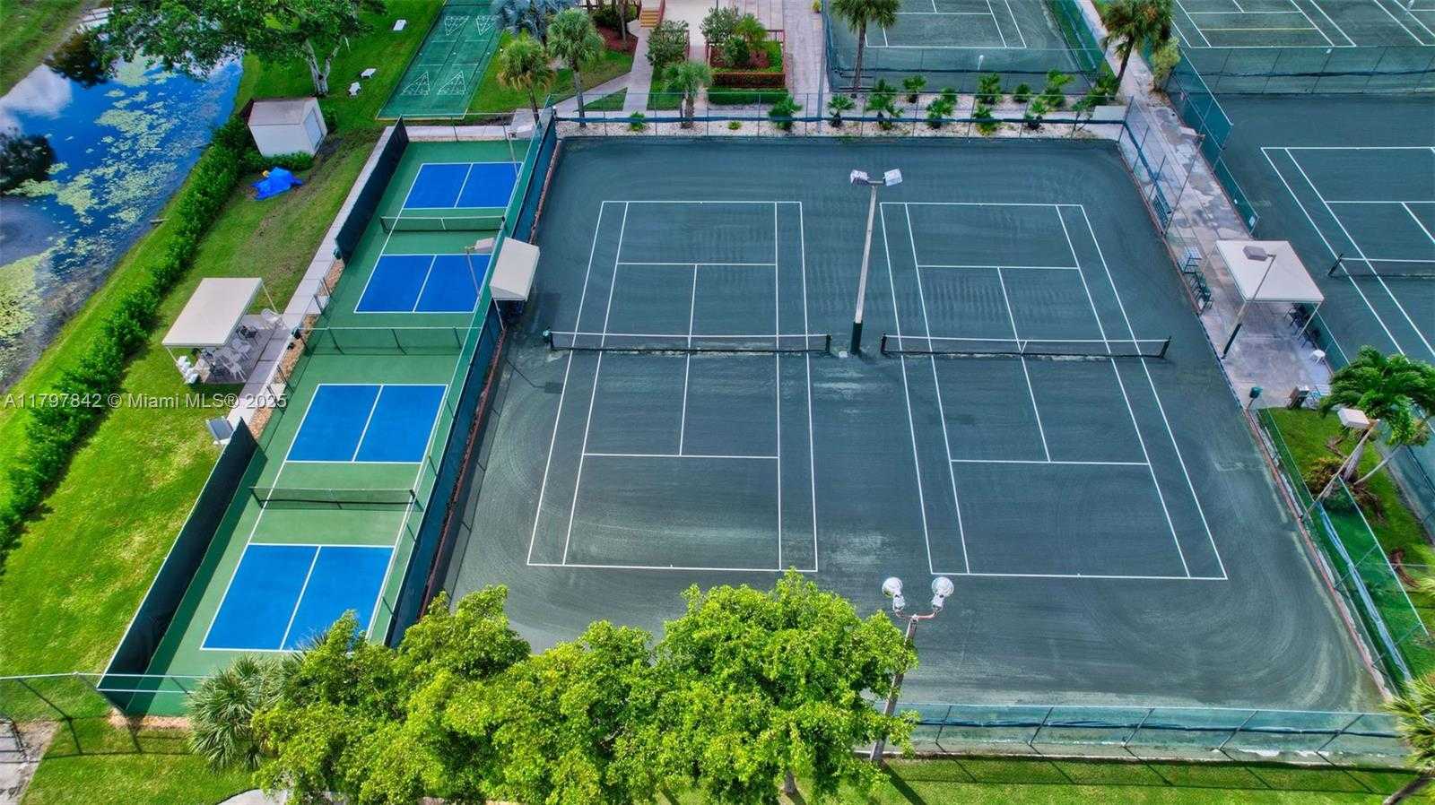 Small Image of 5380 CEDAR LAKE DR #204, Boynton Beach Number 73