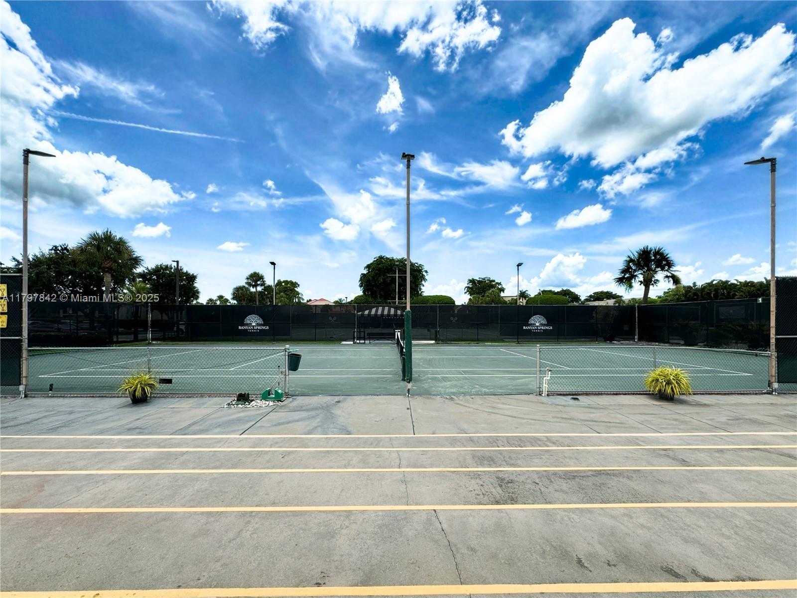 Small Image of 5380 CEDAR LAKE DR #204, Boynton Beach Number 75