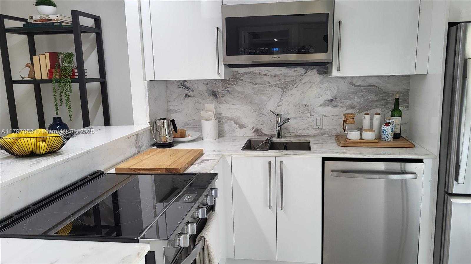 Small Image of 3475 NORTH COUNTRY CLUB DR #614, Aventura Number 23