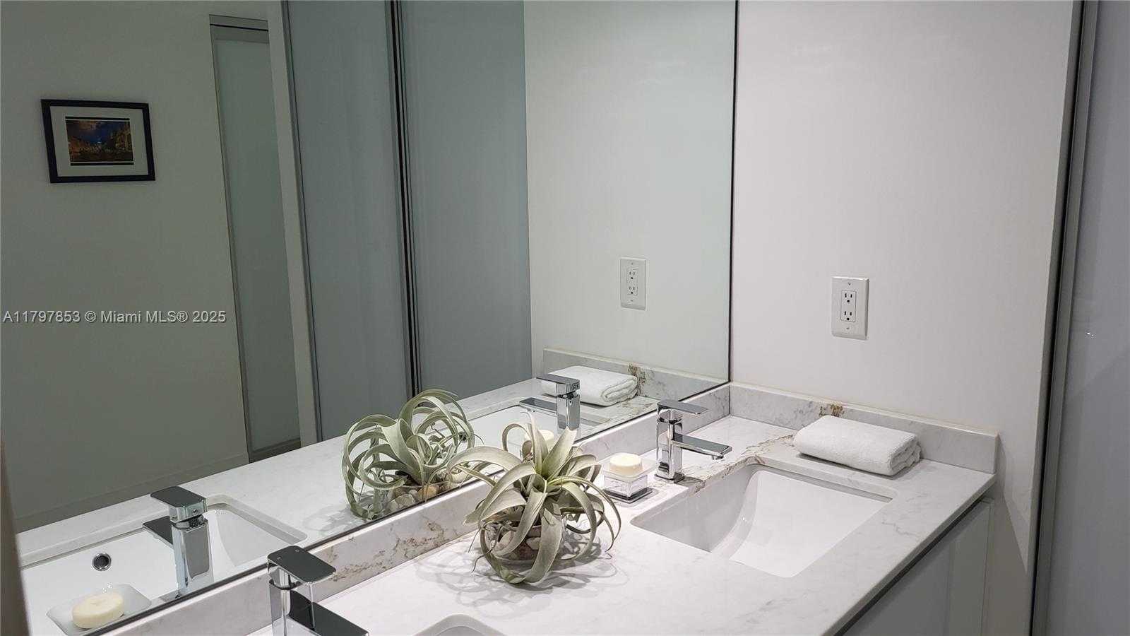 Small Image of 3475 NORTH COUNTRY CLUB DR #614, Aventura Number 28