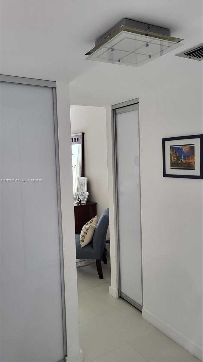 Small Image of 3475 NORTH COUNTRY CLUB DR #614, Aventura Number 29