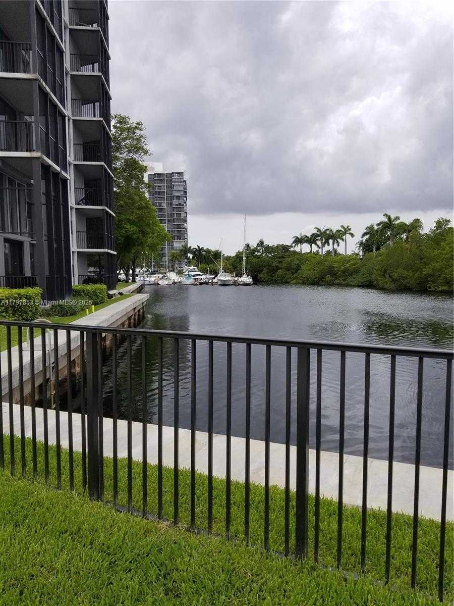 Small Image of 3475 NORTH COUNTRY CLUB DR #614, Aventura Number 45