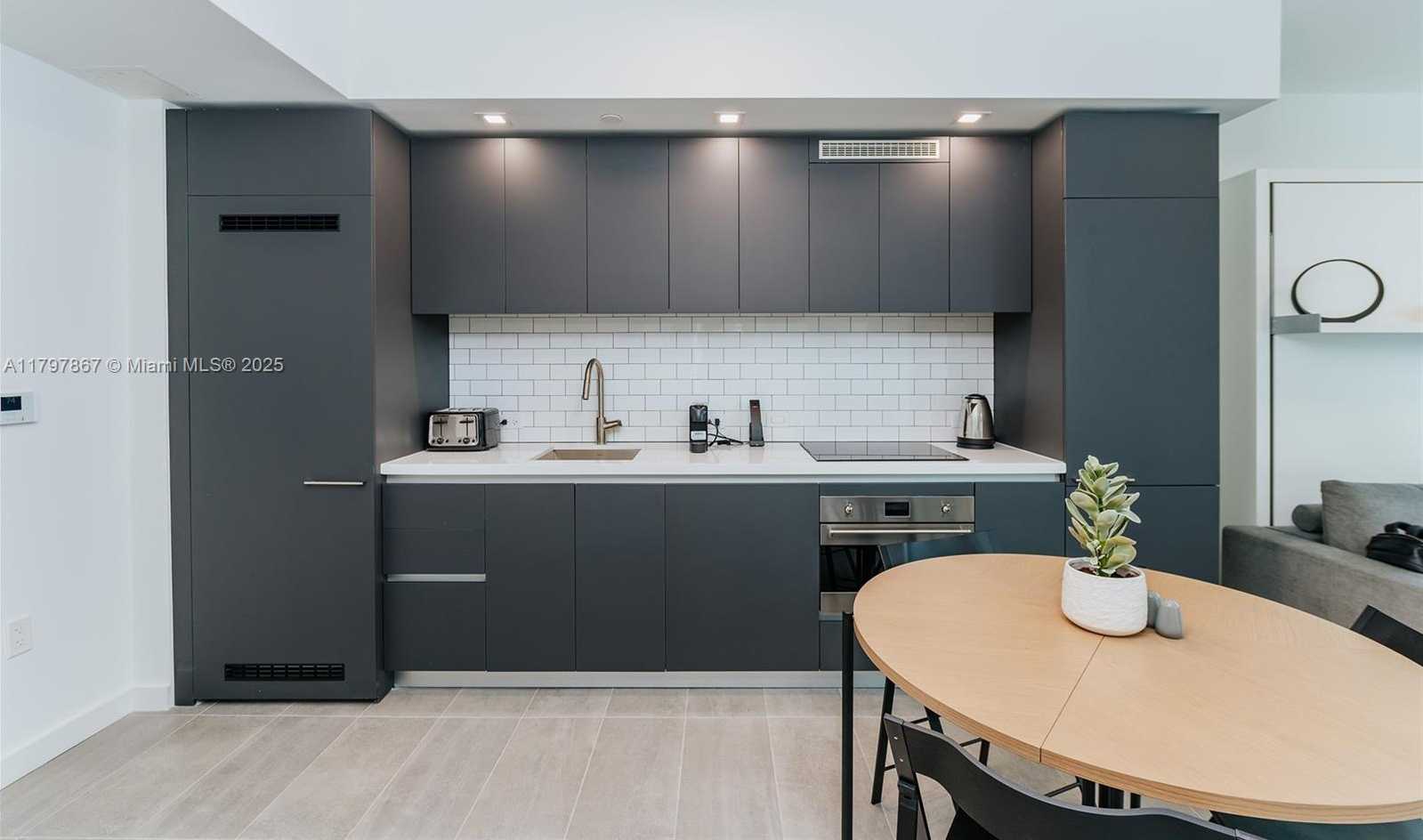 Small Image of 227 NORTH EAST 2ND ST #2508, Miami Number 2