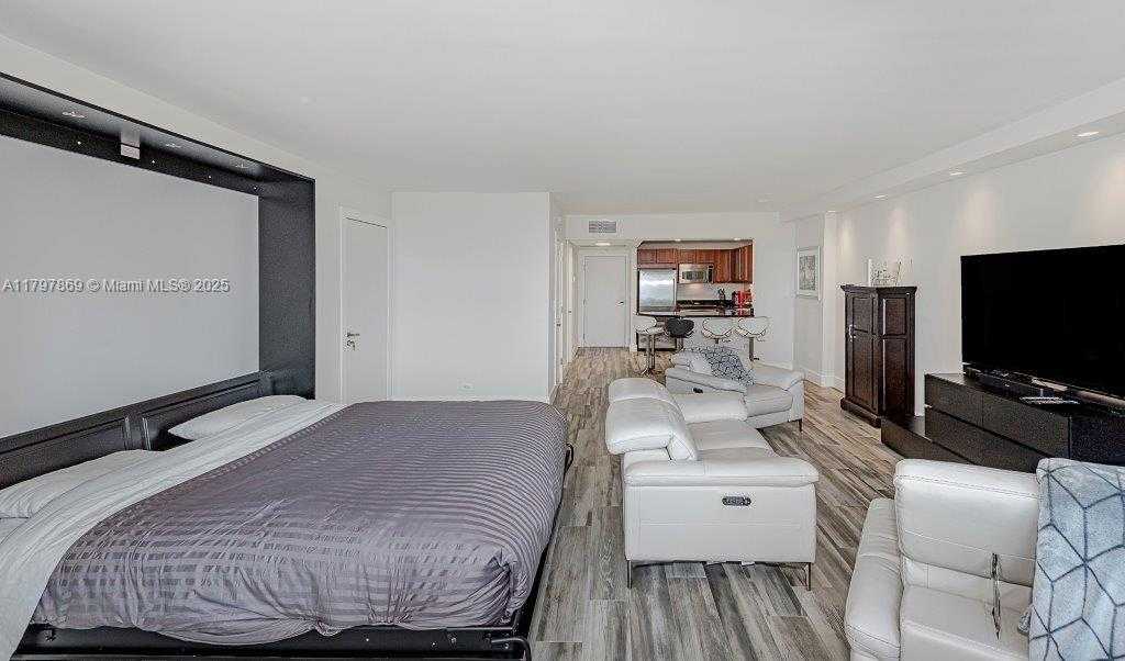Small Image of 2301 COLLINS AVE #1532, Miami Beach Number 12